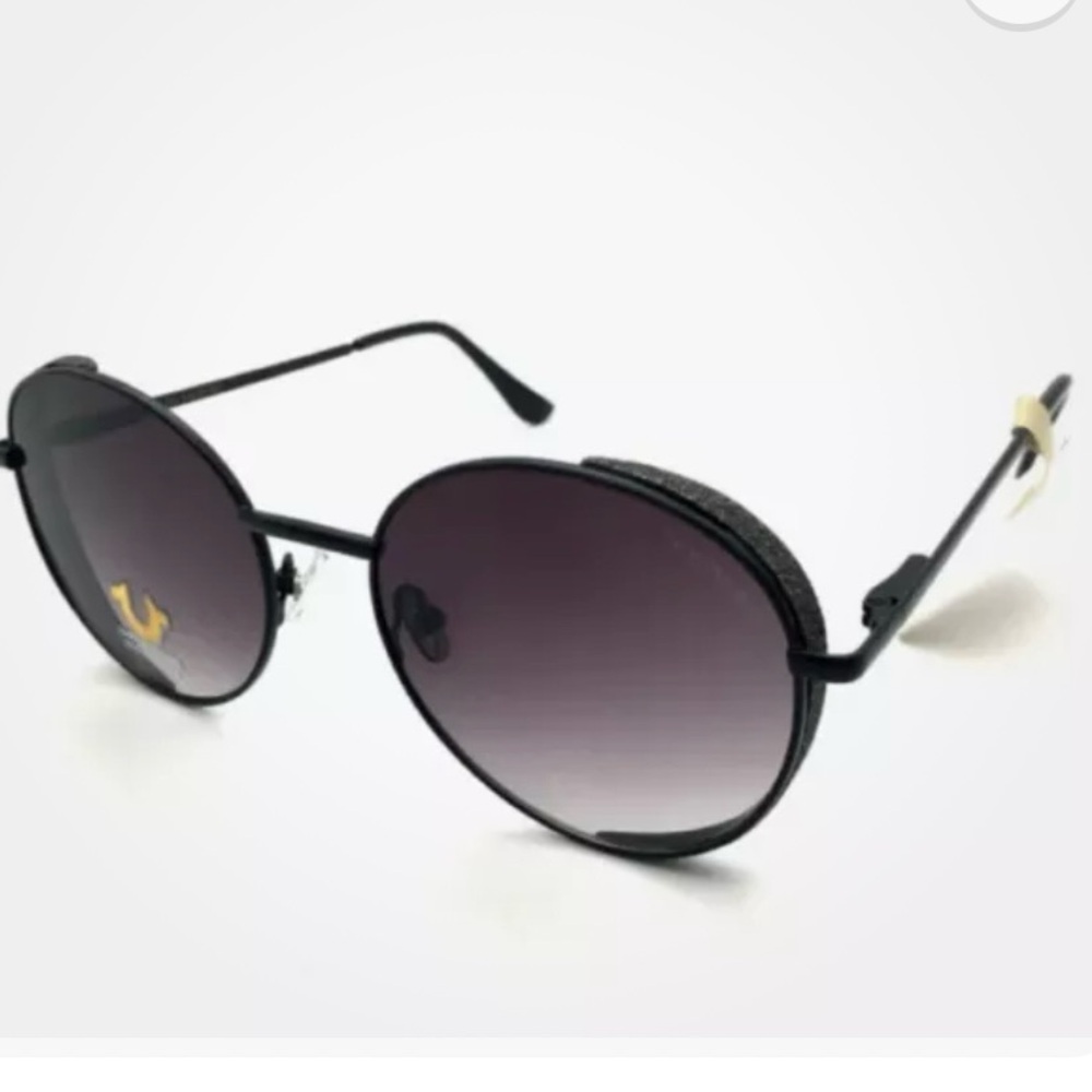 MENS TRUE RELIGION SUNGLASSES SMOKED GREY LENS.BLACK FRAME
